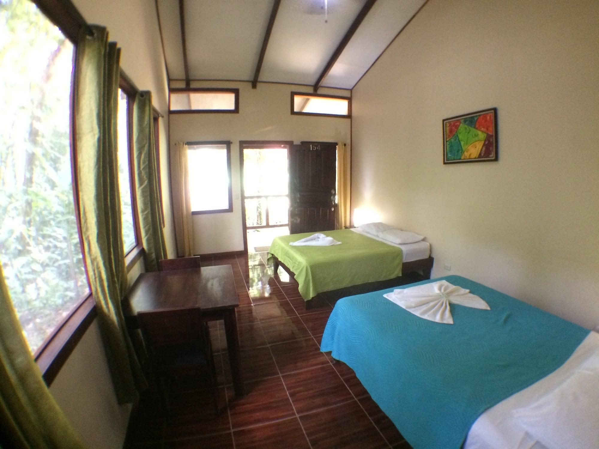 Rana Roja Lodge 托尔图格罗 外观 照片