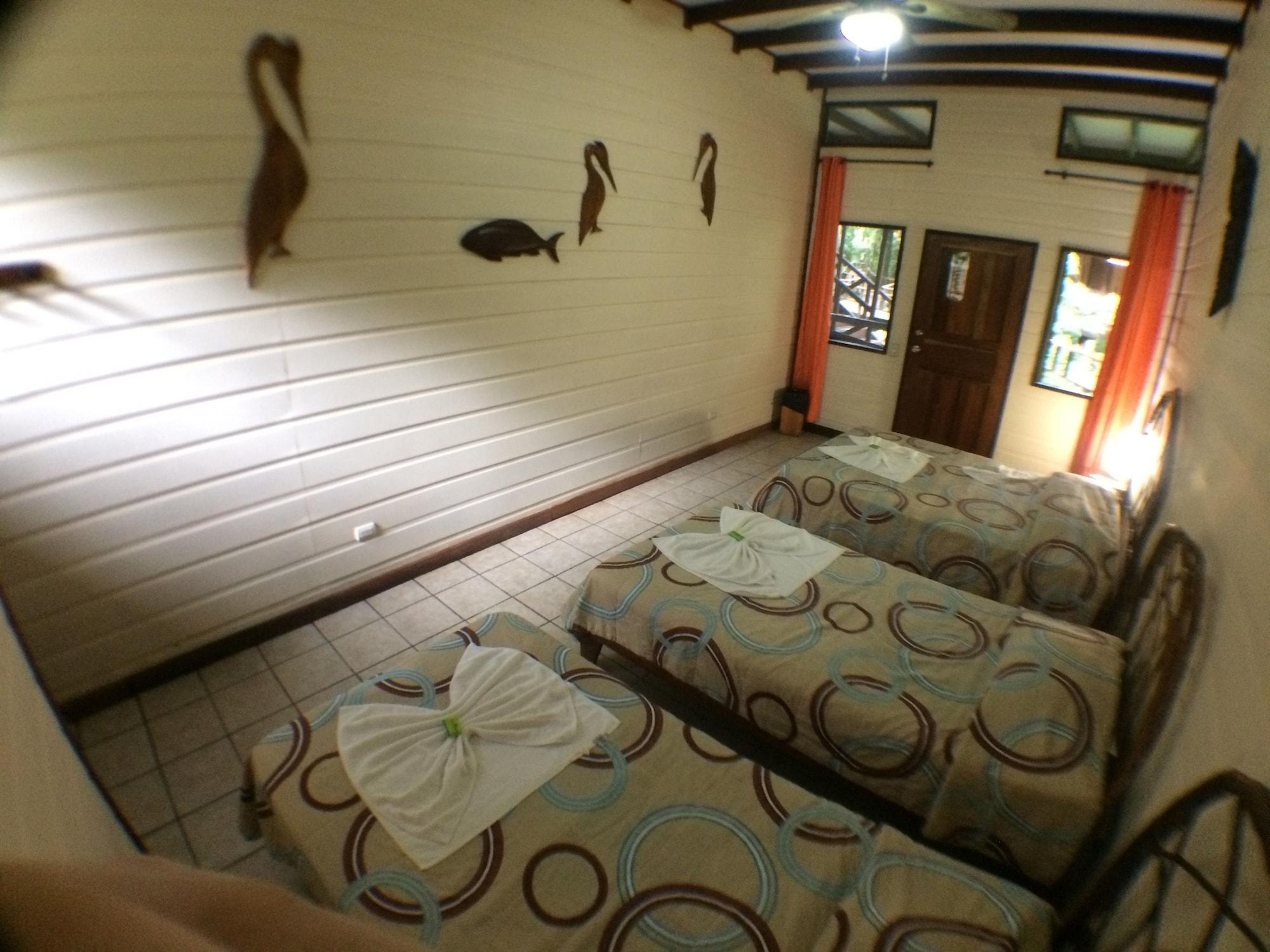 Rana Roja Lodge 托尔图格罗 外观 照片