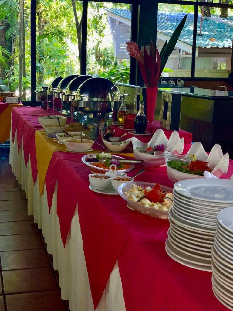 Rana Roja Lodge 托尔图格罗 外观 照片